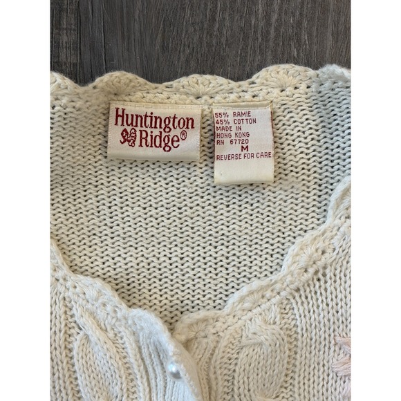 Vtg Huntington Ridge Embroidered Women's White Cardigan Floral Sweater Medium - Picture 3 of 8